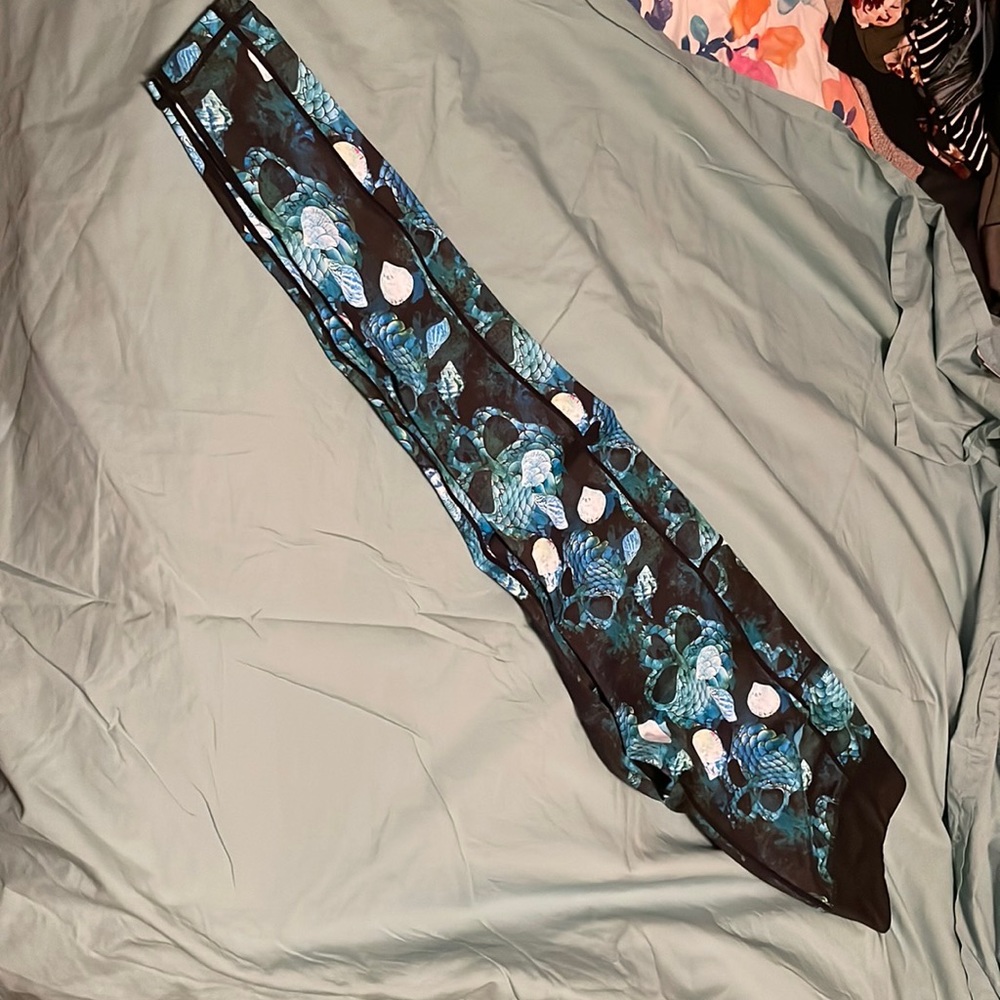 CVG Mermaid Skulls Leggings